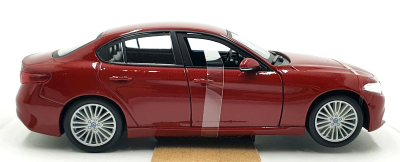 Burago 1/24 Scale Diecast #18-21080 - Alfa Romeo Giulia - Red