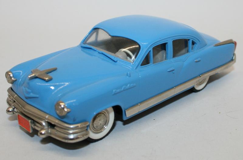 Brooklin 1/43 Scale Model Car BRK29 001 -1954 Kaiser Manhattan 4-Dr Sedan - Blue