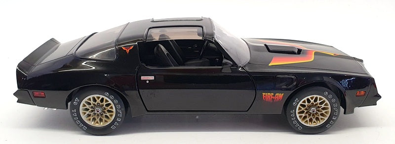 Greenlight 1/18 Scale 19080 - 1977 Pontiac Firebird Trans AM - Black