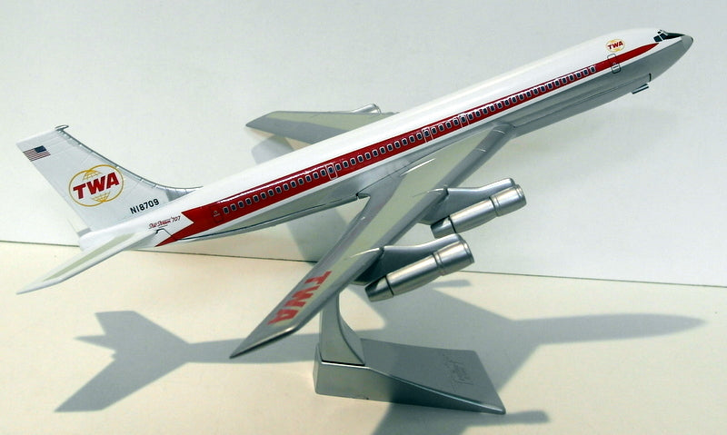 Corgi 1/144 Scale Diecast  AA32902 Boeing 707-331B N18709 Trans World Airlines