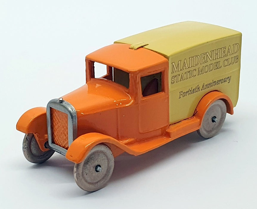 Dinky Toys MSMC 28J - Delivery Van 40th Anniversary 1969-2009 - Yellow/Orange