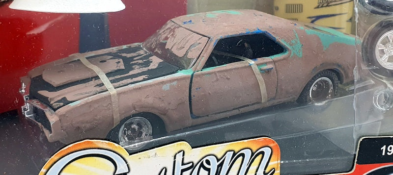 Road Champs 11CM Long 72300 - 1970's Muscle Car Transform And Customize Road Champs 11CM Long 72300 - 1970's Muscle Car Transform And Customize