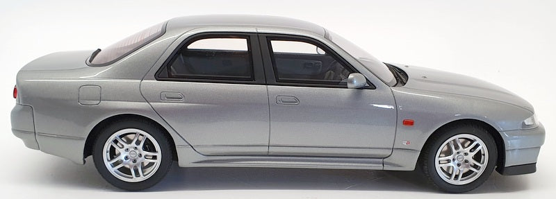 Kyosho 1/18 Scale KSR18041S - Nissan Skyline GT-R 40th Anniversary - Silver