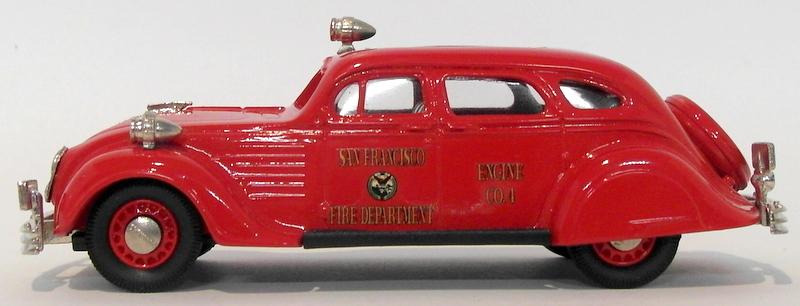 Chrysler Airflow 4door Sedan 1934 N°7 Brooklin (1/43 Chrysler Airflow 4door Sedan 1934 N°7 Brooklin (1/43