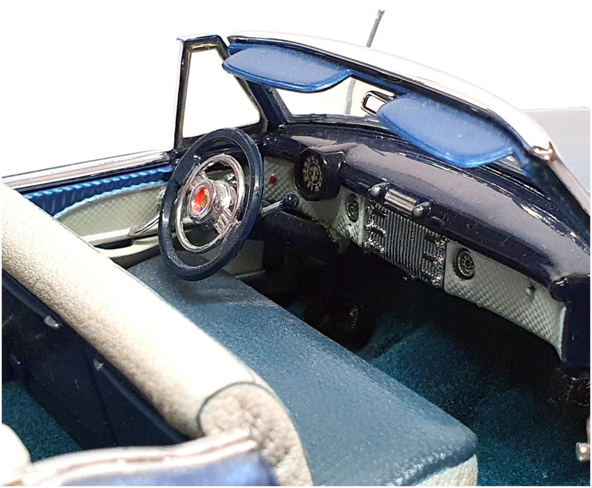 Danbury Mint 1/24 Scale 18APR2A - 1953 Buick Skylark - Metallic Blue