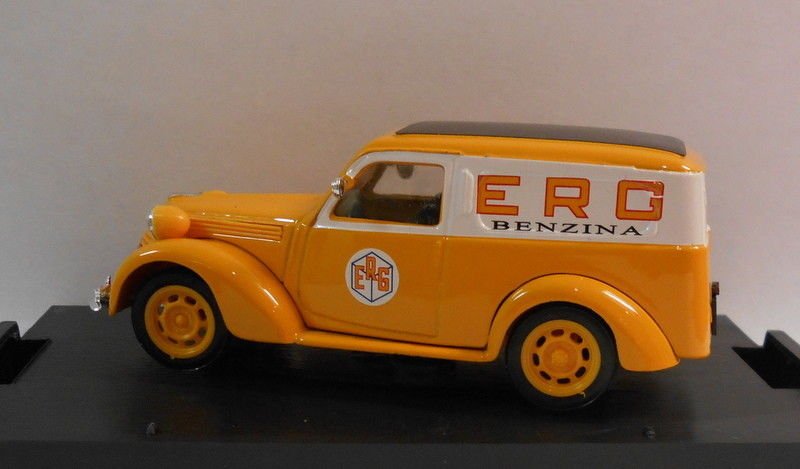 Brumm 1/43 Scale Metal Model - R375 FIAT 1100 FURGONE ERG, GENOVA 1950