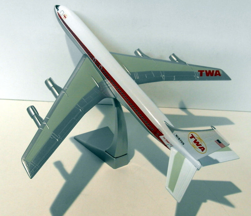 Corgi 1/144 Scale Diecast  AA32902 Boeing 707-331B N18709 Trans World Airlines