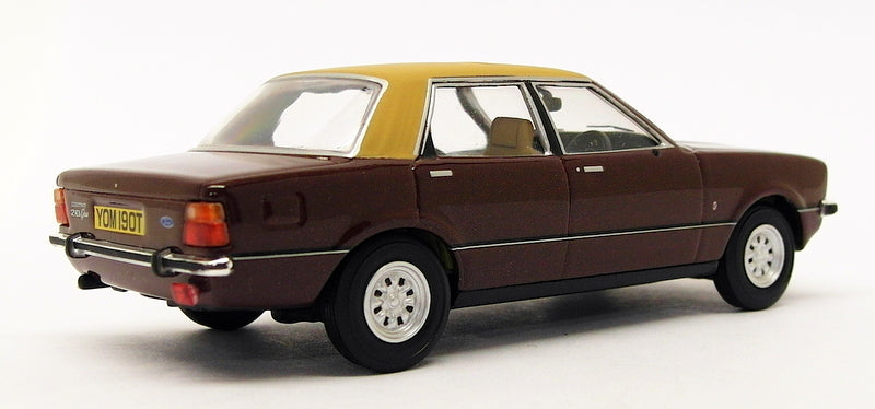 Vanguards 1/43 Scale VA11900 - Ford Cortina MkIV 2.0 Ghia - Roman Bronze