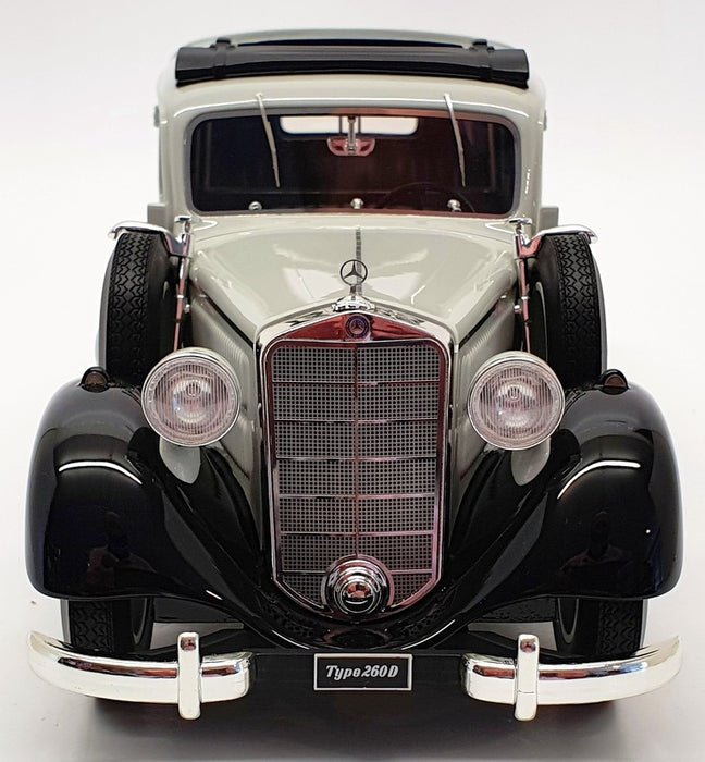 Triple 9 1/18 Scale 1800105 - 1936 Mercedes Benz 260D Pullman Landualet - Grey