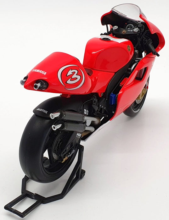 Minichamps 1/12 Scale 122016303 - Yamaha YZR 500 Max Baggi 500cc GP 2001 - Red
