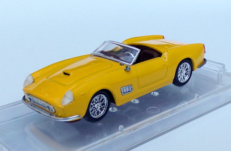 Vitesse 1/43 Scale Model Car 140 - 1960 Ferrari Spyder California - Yellow