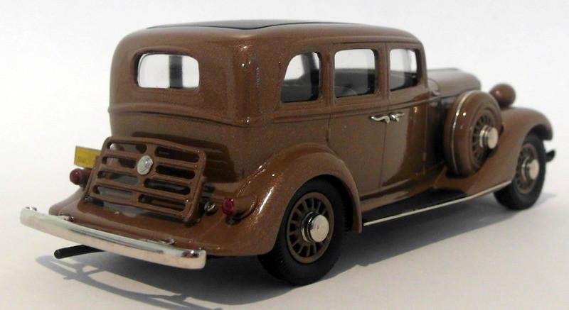 Brooklin Models 1/43 Scale BML09 - 1933 Graham Blue Streak M64 4Dr Sedan