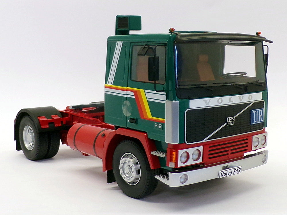 Road Kings 1/18 Scale RK180032 - 1977 Volvo Tractor Truck - Green/Red