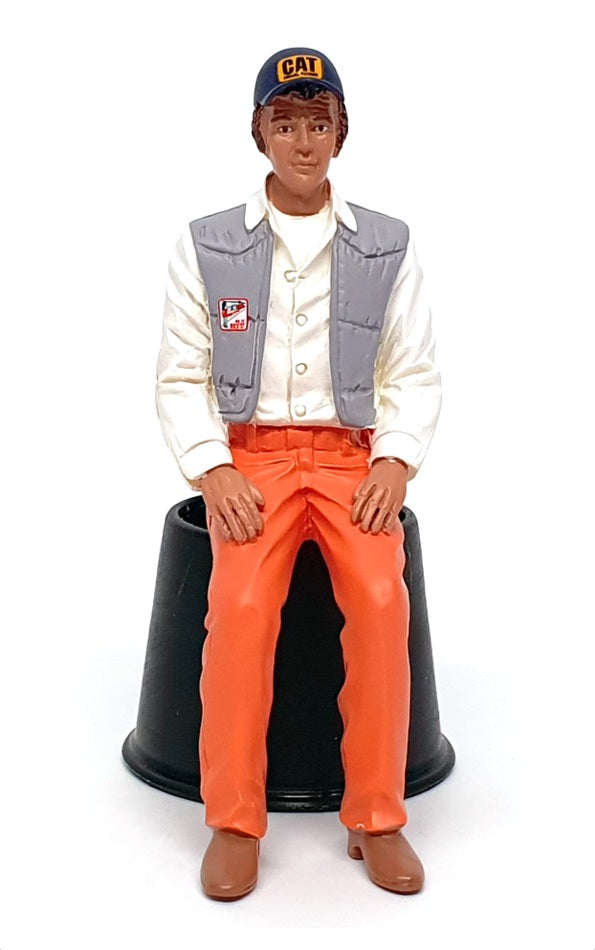 KK-Scale Road Kings 1/18 Scale RK18A013 - Trucker Cledis Sitting Figure