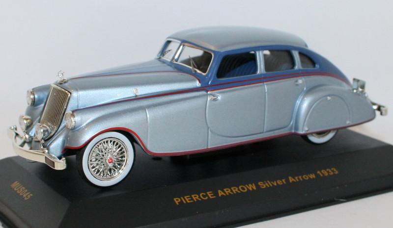 Ixo 1/43 Scale - MUS045 - Pierce Arrow 1933 - 2 Tone Blue