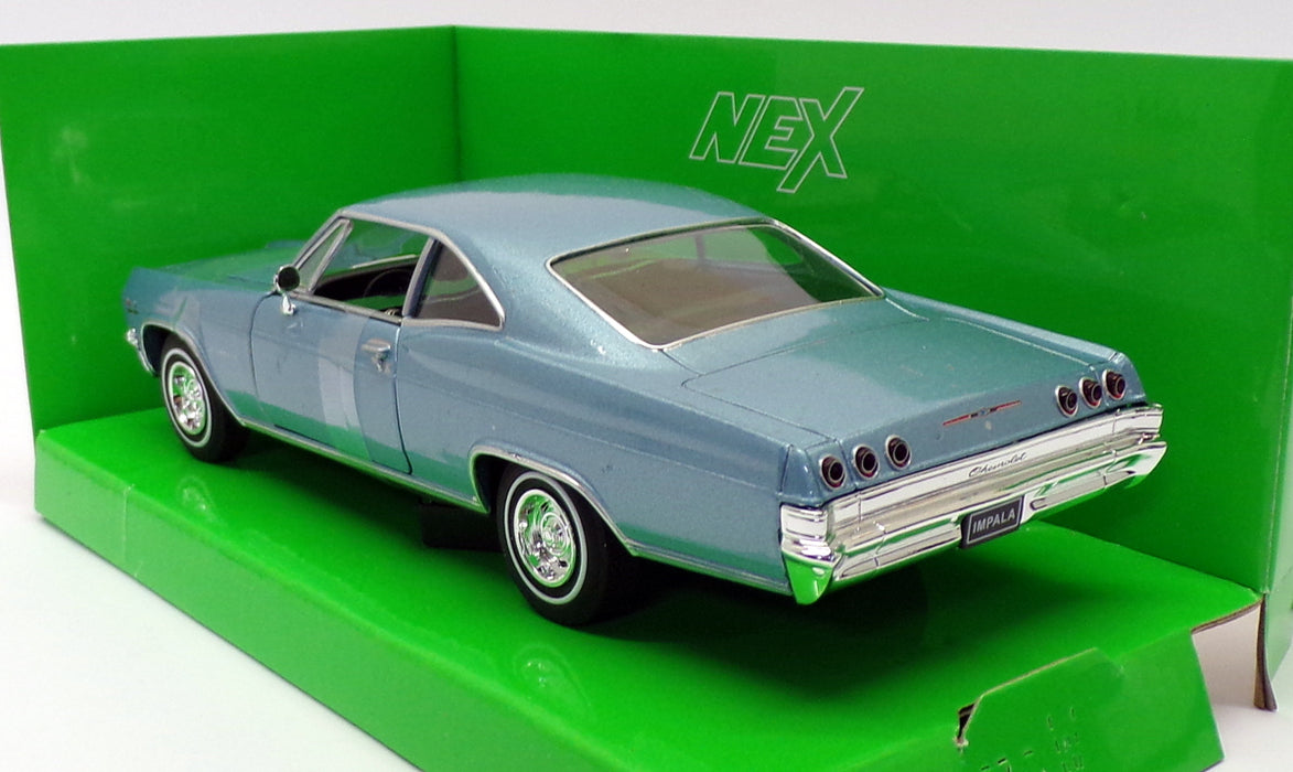 Welly 1/24 Scale Model Car 22417W - 1965 Chevrolet Impala SS 396 - Lgt Blue