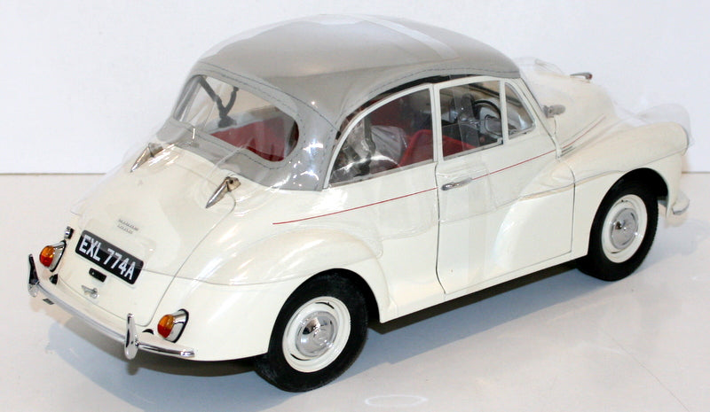 Sunstar 1/12 Scale Diecast 4774 - 1965 Morris Minor 1000 Tourer