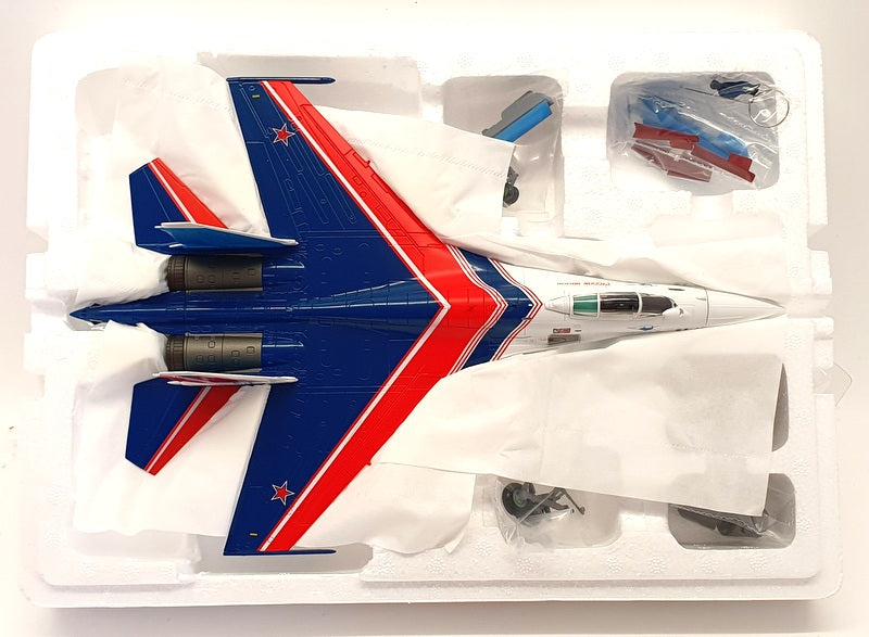 Hobby Master 1/72 Scale HA5707 - Su-35S Flanker E Russian Knights