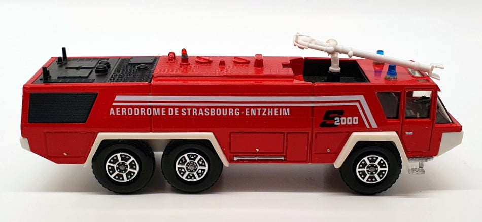 Solido 1/63 Scale 3123 - Sides 2000 Airport Fire Tender (Strasbourg Red