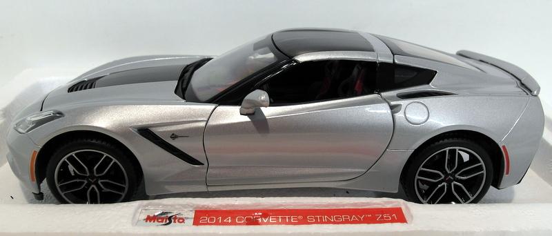 Maisto 1/18 scale Diecast - 38132 2014 Corvette Stingray Z51 Silver signature