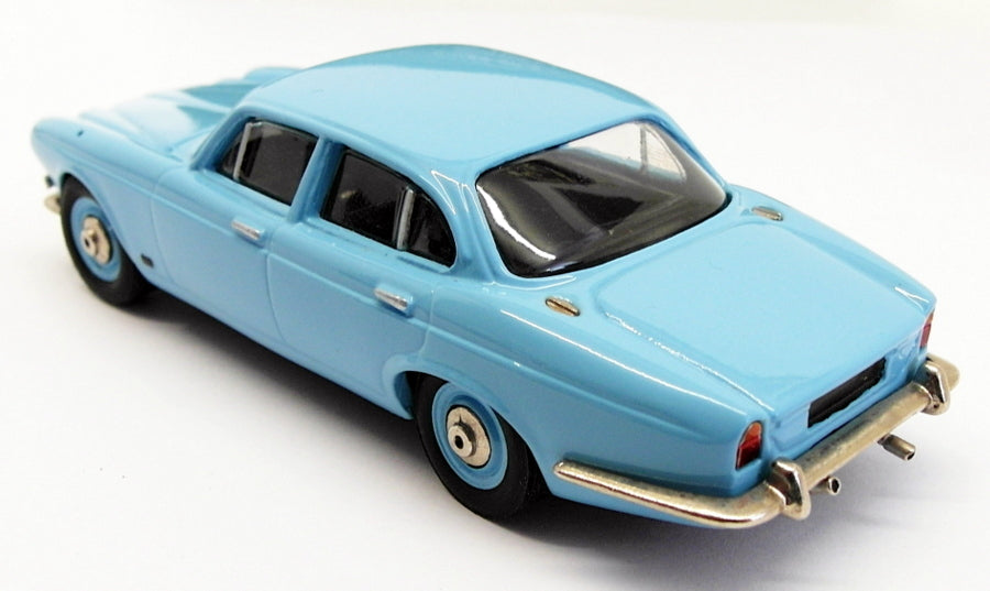 Gems & Cobwebs 1/43 Scale JW7 - 1968 Jaguar XJ6 Launch Car - Blue