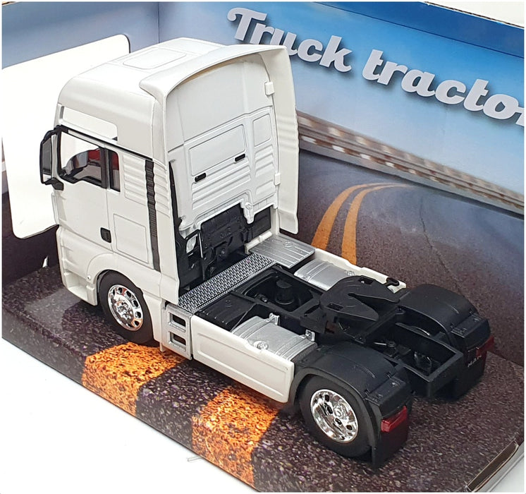 Welly 1/32 Scale Diecast 32650S-W - MAN TGX Truck Tractor - White