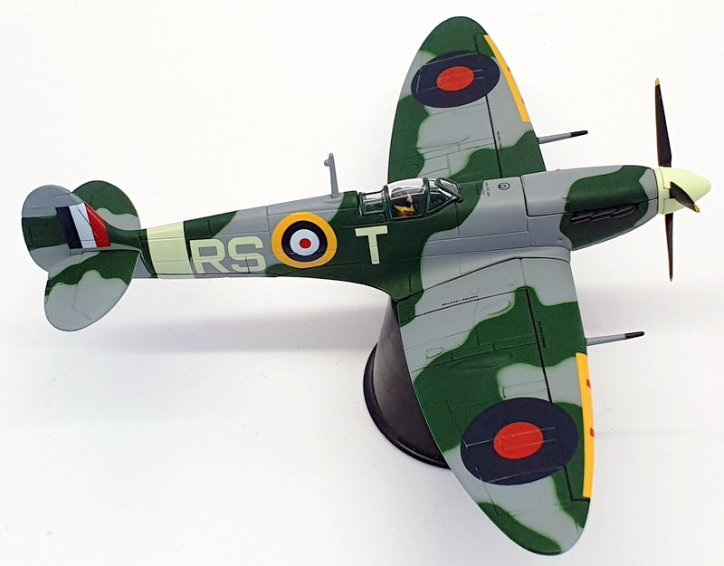 Corgi 1/72 Scale AA31907 - Supermarine Spitfire MkVb RS-T W Commander R.S.Tuck