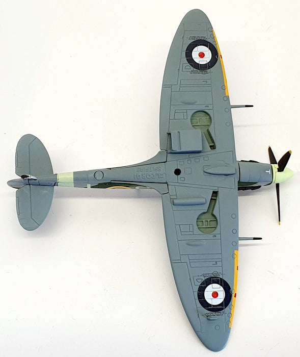 Corgi 1/72 Scale AA31907 - Supermarine Spitfire MkVb RS-T W Commander R.S.Tuck