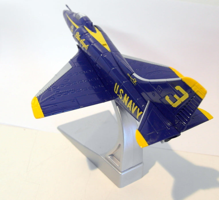 Corgi 1/72 AA37402 McDonnell Douglas A-4F Skyhawk Blue Angels