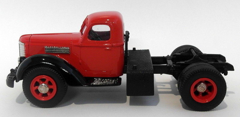 US Model Mint 1/43 Scale US19 - 1947 International KB-12 - Red