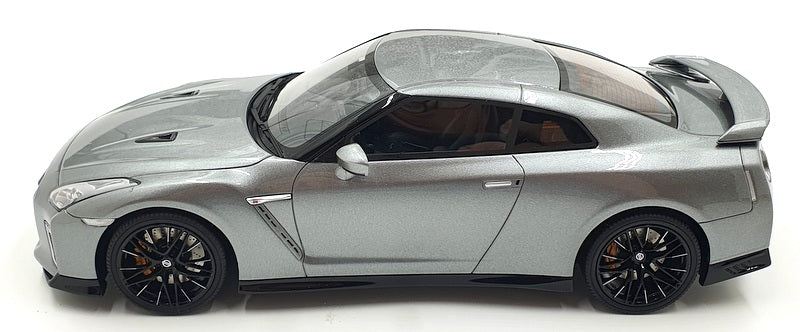 Kyosho 1/18 Scale Diecast KSR18044GR - Nissan GT-R Premium edition - Grey
