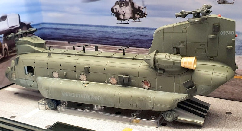Forces of Valor 1/72 Scale 821005E - US Army Boeing Chinook MH-47G