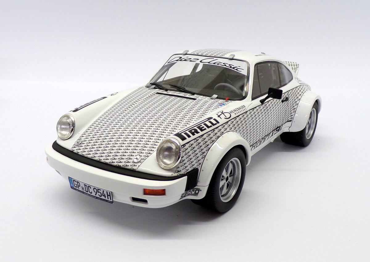 Schuco 1/18 Scale 450025100 - Porsche 911 Röhrl x 911 - Black/White