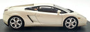 Autoart 1/18 Scale Diecast 74575 - Lamborghini Gallardo - Balloon White