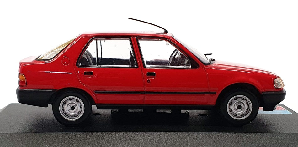 Altaya 1/43 Scale Diecast 4921M - 1985 Talbot Arizona - Red
