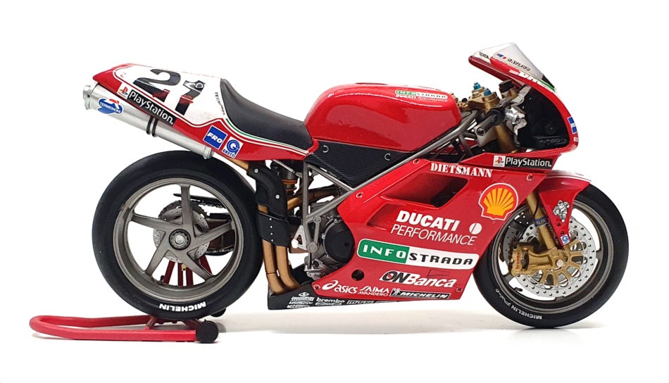 Minichamps 1/12 Scale 122 001221 - Ducati 996 Superbike 2000 Troy Bayliss