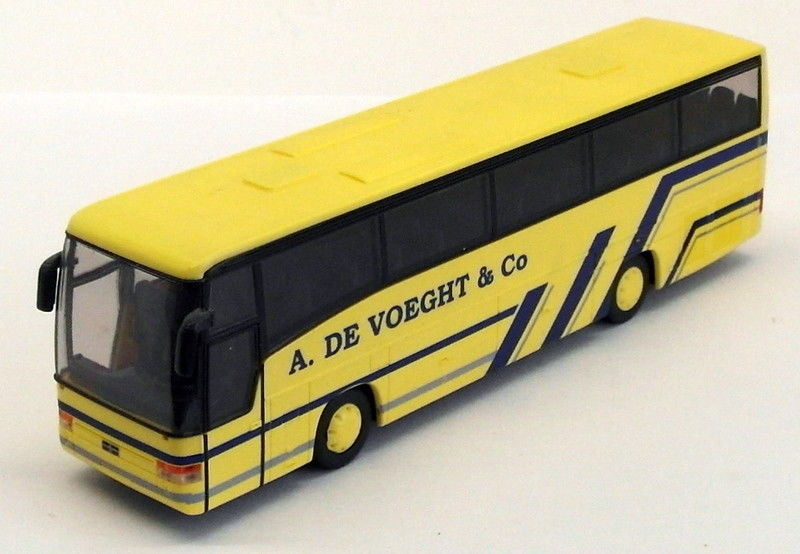 RietzeAutoModelle HO Gauge 1/87 Scale RV01 - Van Hool Coach - Voeght