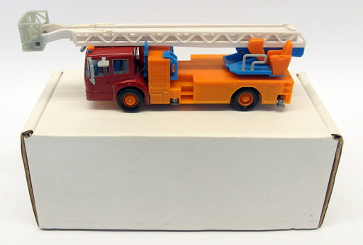 Fire Brigade Models 1/50 Scale - Prototype1 Mercedes Benz Econic Ladder