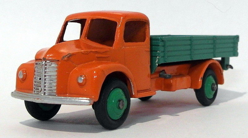 Vintage Dinky 414 - Rear Tipping Wagon - Orange Green