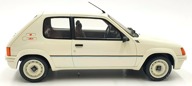 Otto Mobile 1/18 Scale Resin OT009 - Peugeot 205 Rallye 1988 - White