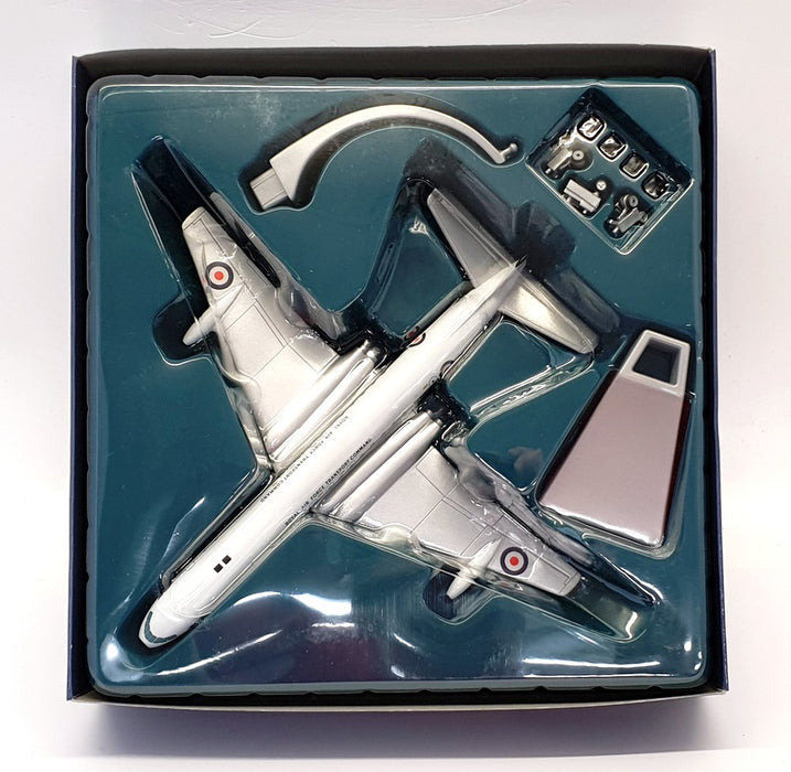 Corgi 1/144 Scale Diecast 48503 - D.H Comet C.4 RAF Transport Command