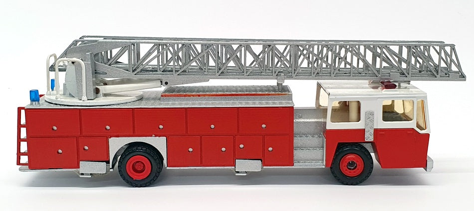 Conrad 1/50 Scale 5502 - Emergency One Fire Engine Truck Rescue Ladder