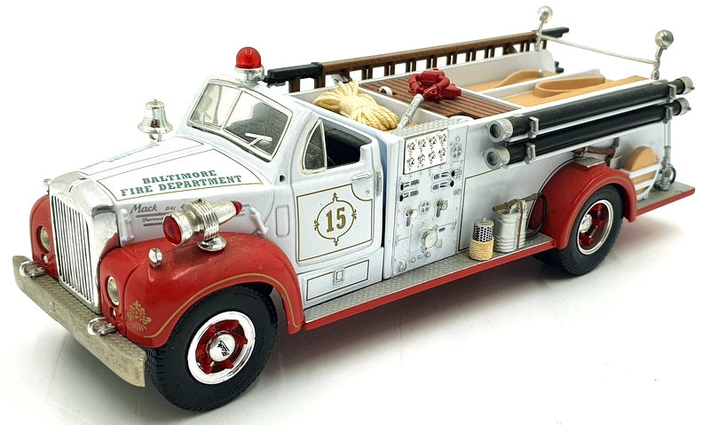 First Gear 1/34 Scale 19-2386 - 1960 Mack B-Model Pumper Baltimore F.D