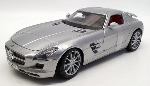 Maisto 1/18 Scale Diecast #31389 - Mercedes Benz SLS AMG - Metallic  Silver