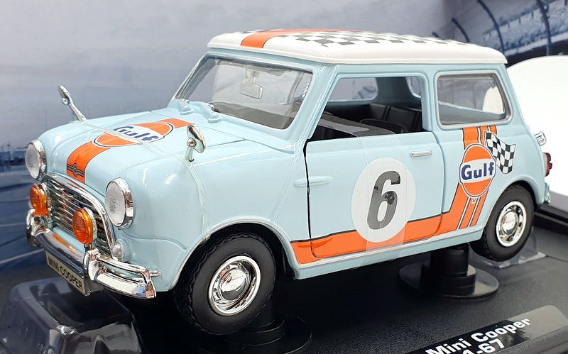 MotorMax 1/18 Scale Diecast 79743 - Morris Mini Cooper 1961-67 Gulf
