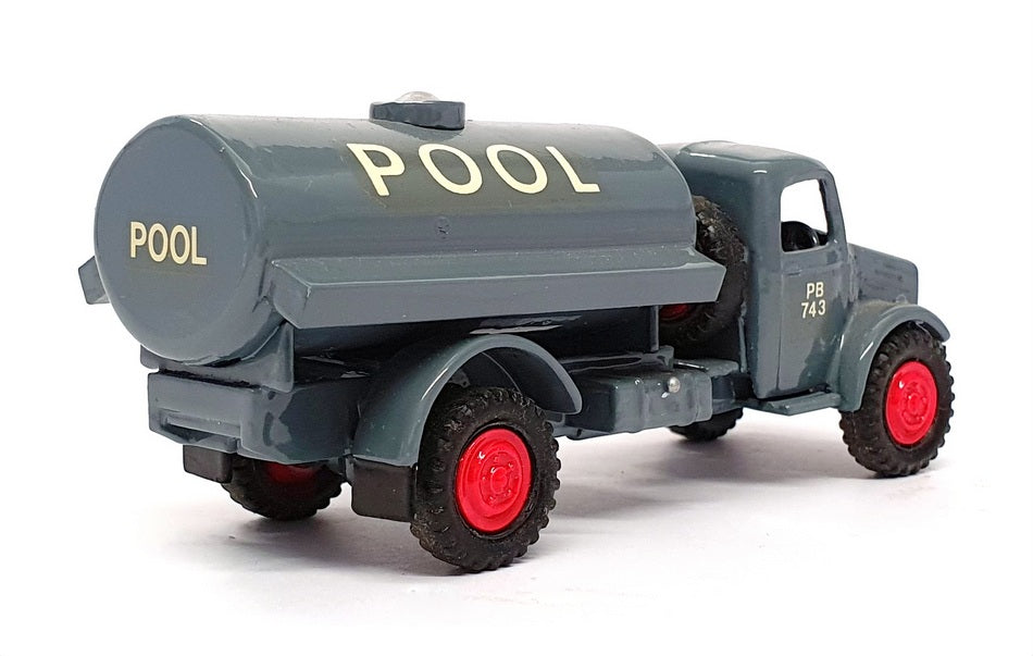 B&B Models 1/60 Scale No.19B/15 - Bedford OY 350 Gallon Petrol Tanker - Pool