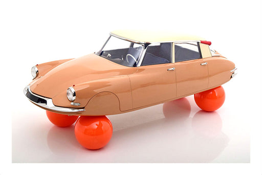 Norev 1/12 Scale 121567 - 1959 Citroen DS19 Sur Ballons - Ecaille Blonde