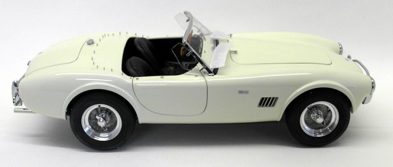GMP 1/12 Scale Diecast G1202603 - Shelby 289 Cobra White 1 of 1000 Pcs
