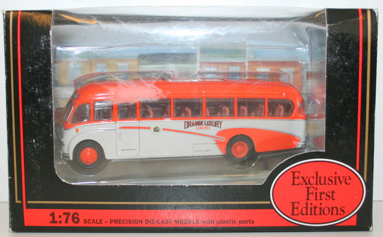 EFE 1/76 18701 BEDFORD SB DUPLE VEGA ORANGE LUXURY CLACTON