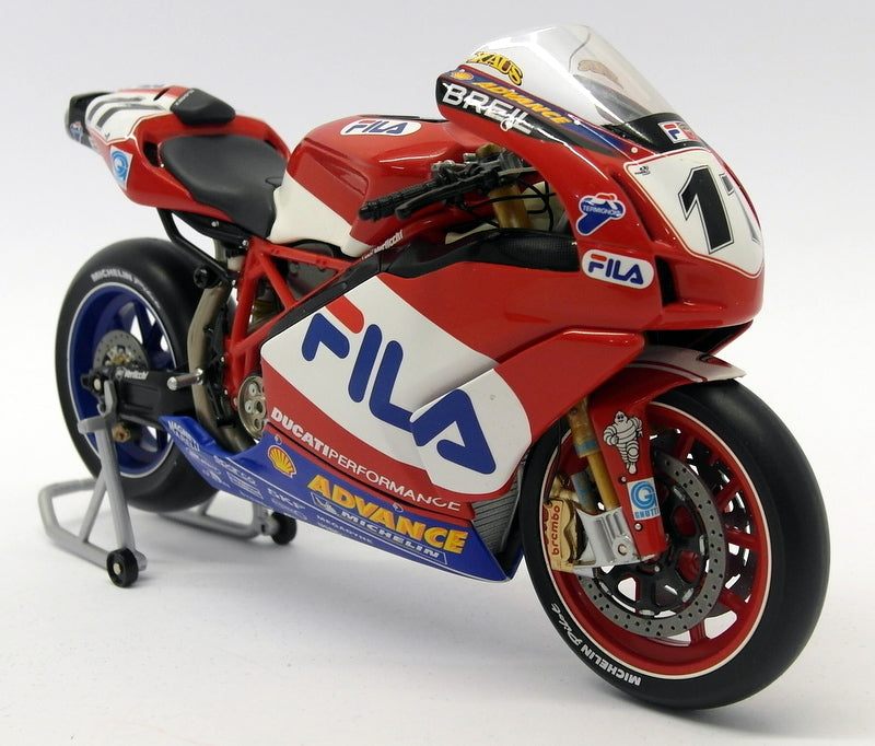 Minichamps 1/12 Scale diecast 122 031311 Ducati 999R F03 Ruban Xaus WSB 2003